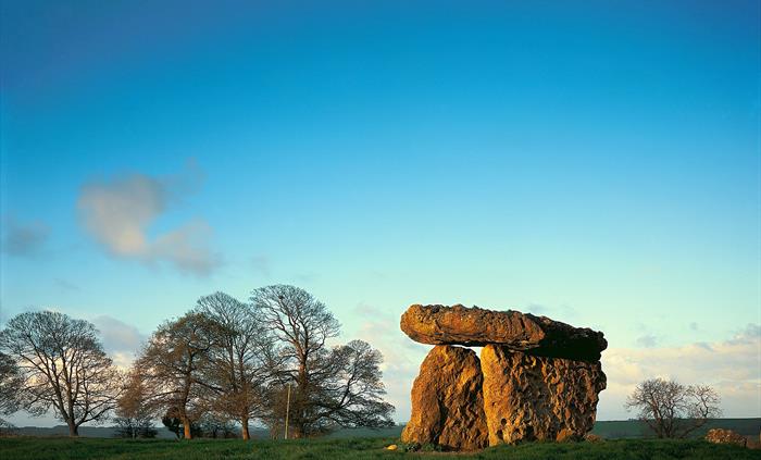 St Lythans chambered tomb